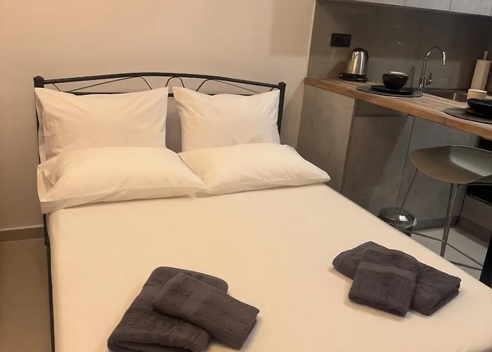 Cozy Minimalist Volos